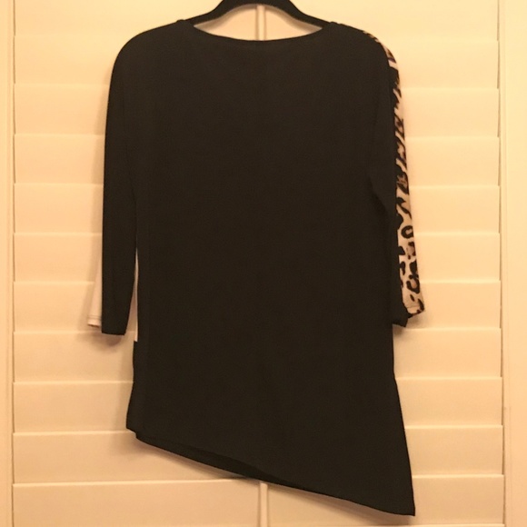 Chico's Animal Print Tunic Size 0 - Picture 2 of 3